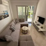 Gjiri I Lalzit Lura 3 Toni Apartman